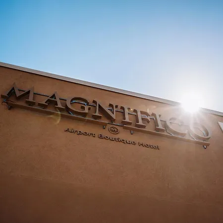 بيت ضيافة Magnifico Airport *